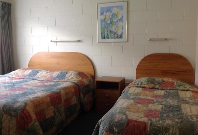 Breeze Motels