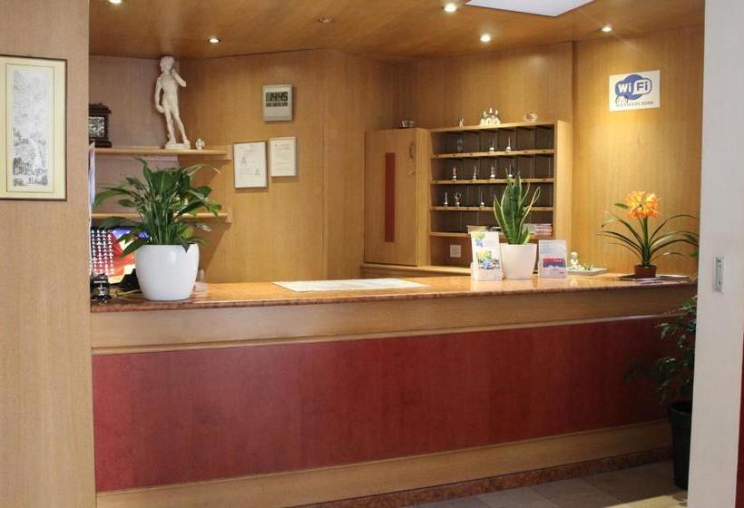 فندق Albergo Nazionale