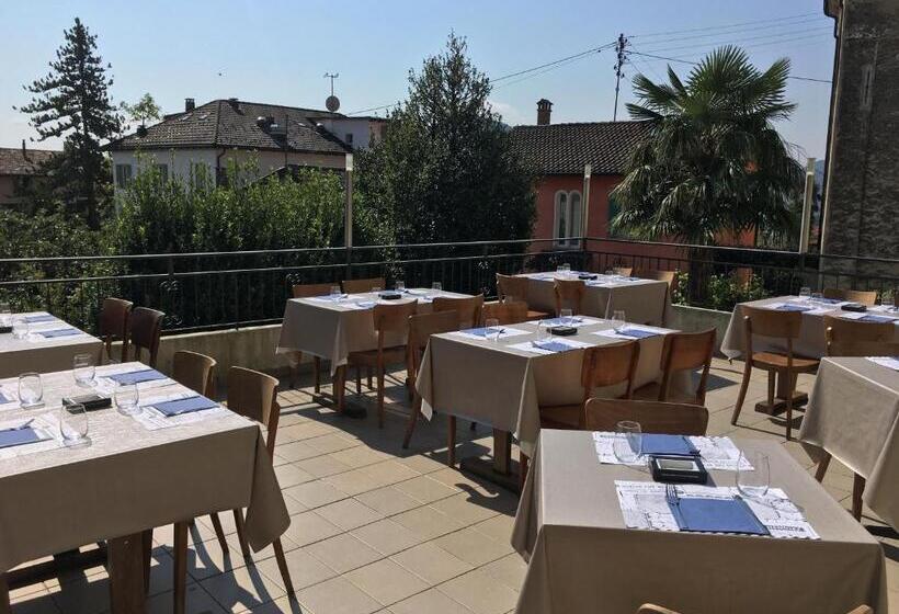 호텔 Albergo Ristorante Belcantone