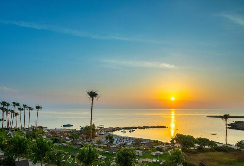 هتل Cavo Maris Beach