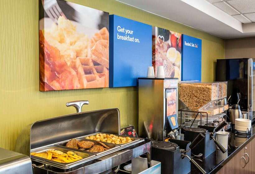 هتل Comfort Inn East