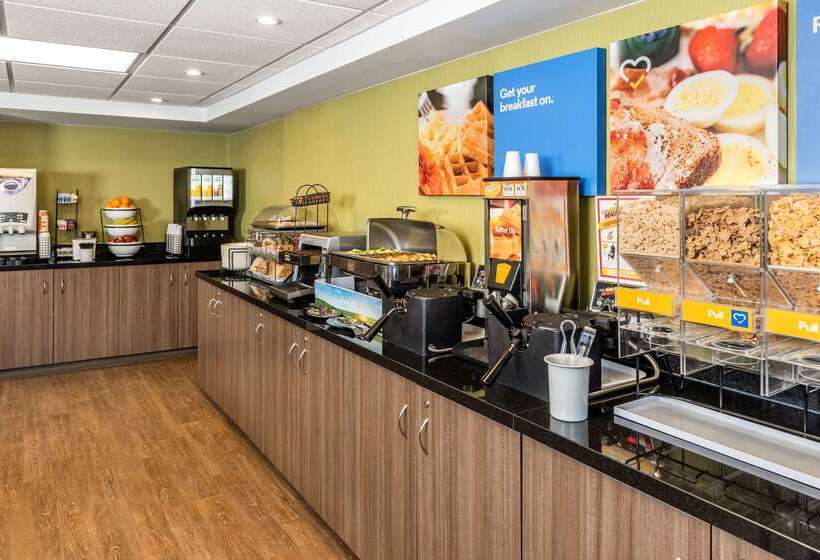 هتل Comfort Inn East