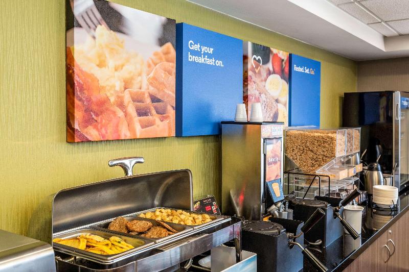 هتل Comfort Inn East