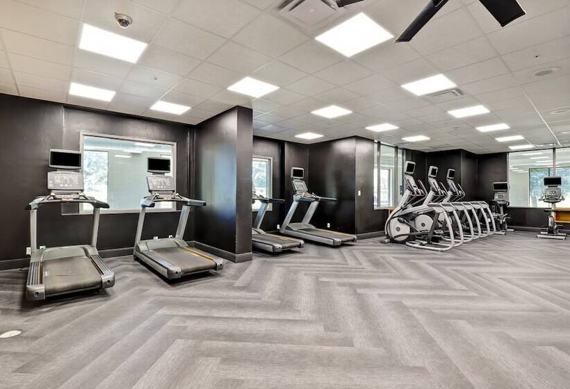 호텔 Four Points By Sheraton St. Catharines Niagara Suites