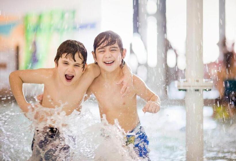 هتل Holiday Inn & Suites Windsor Ambassador Bridge By Ihg