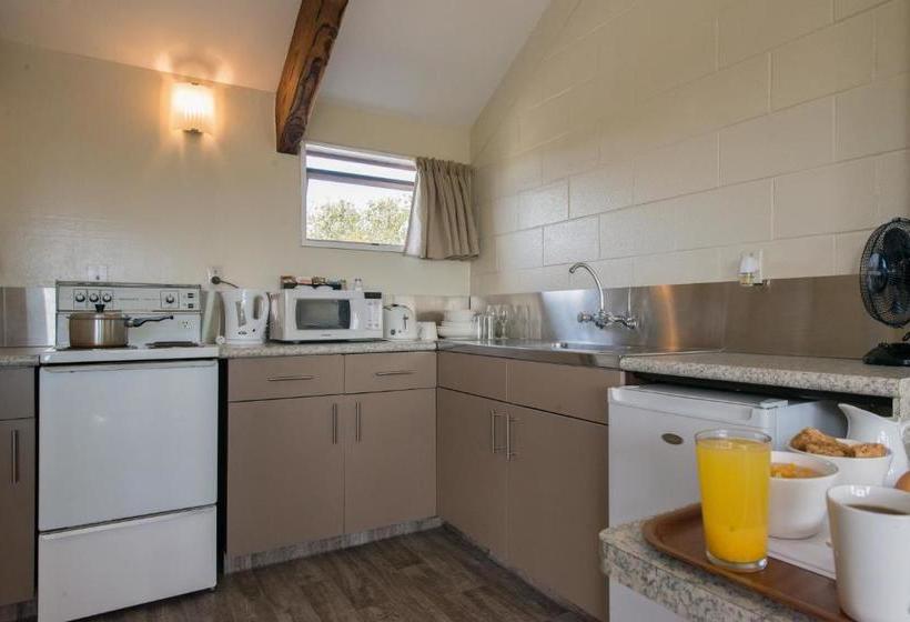 هتل Howick Motor Lodge