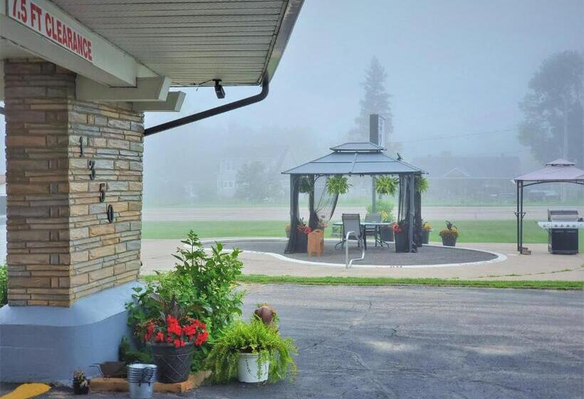 فندق Knights Inn Colonial Fireside Inn