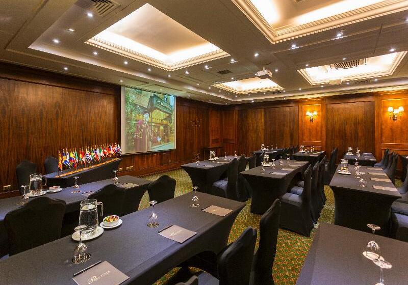 هتل Park Plaza Santiago