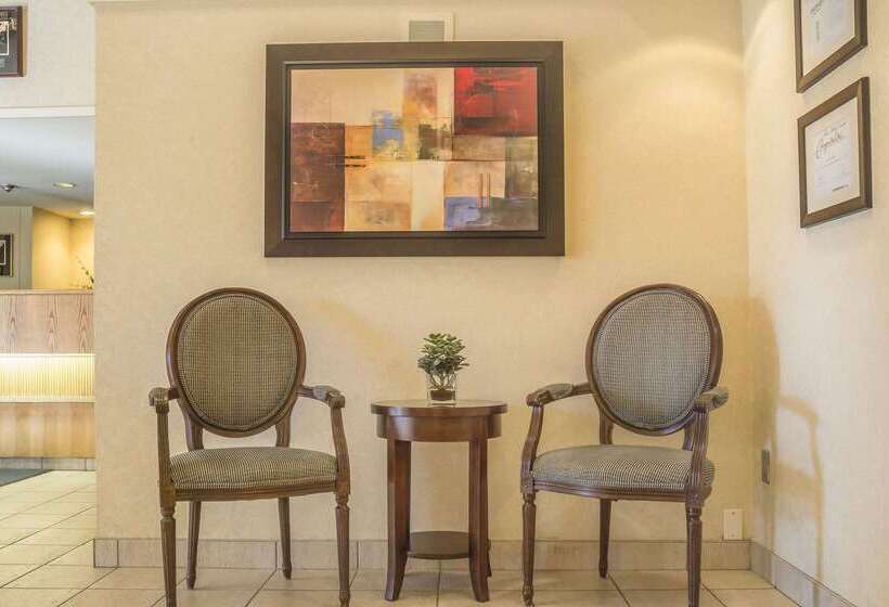 هتل Comfort Suites
