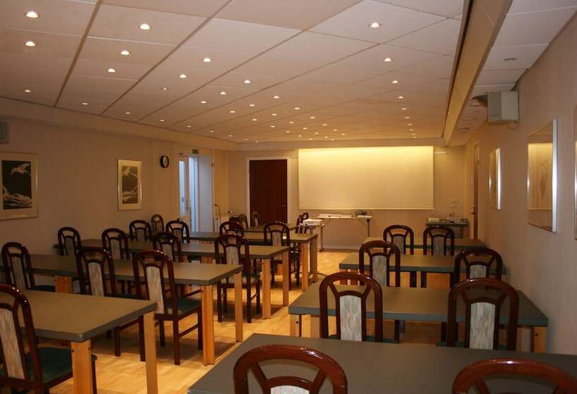 בית מלון כפרי Taastrup Park