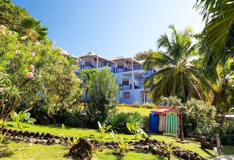 هتل True Blue Bay Resort