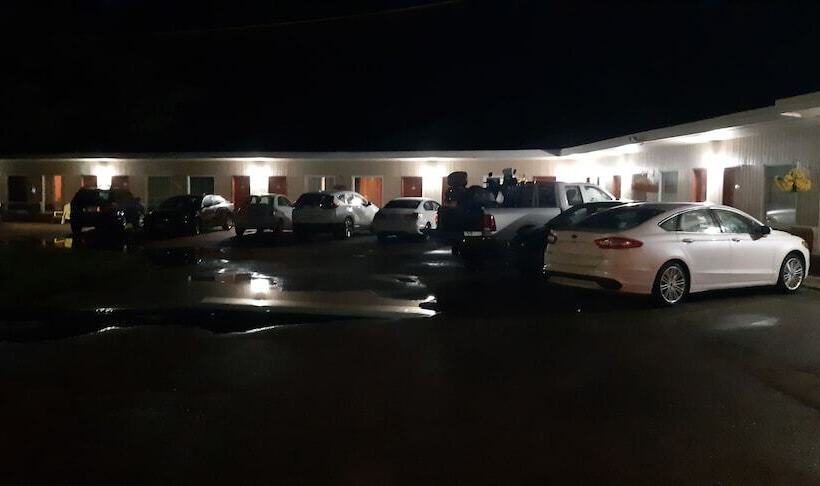 Pine Grove Motel