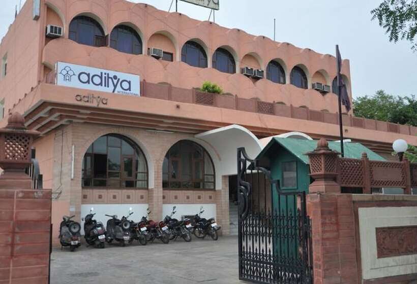 فندق Aditya International