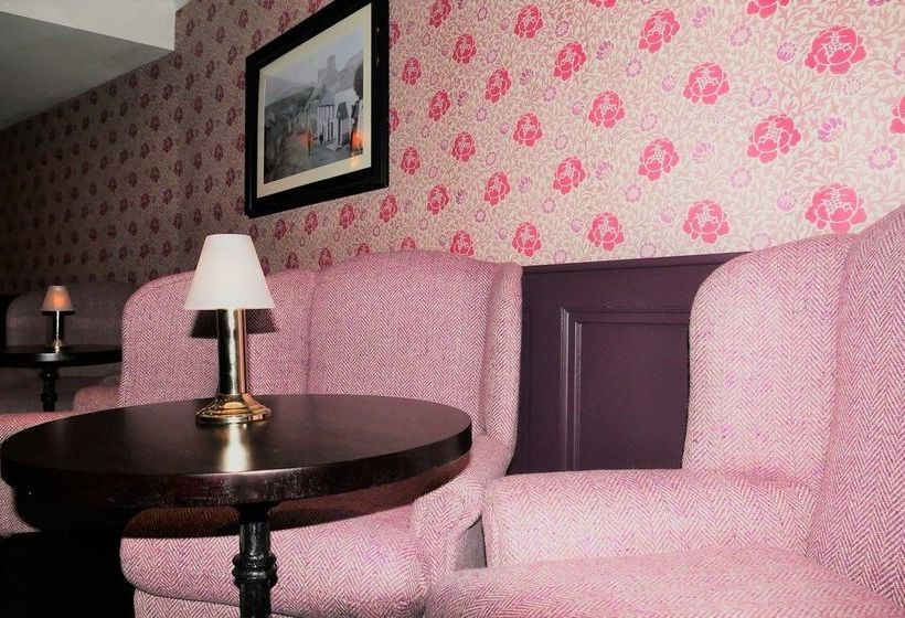 فندق Nesbitt Arms Boutique