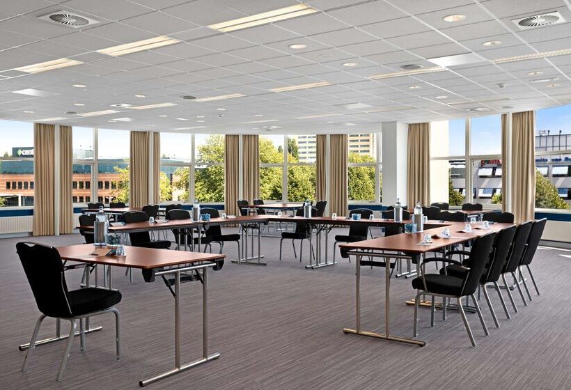 هتل NH Zoetermeer