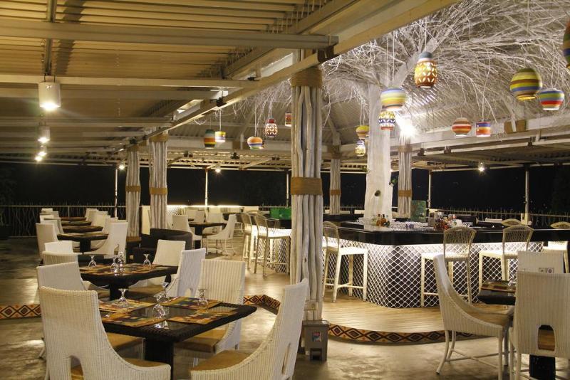 هتل Royal Safari Garden Resort & Convention