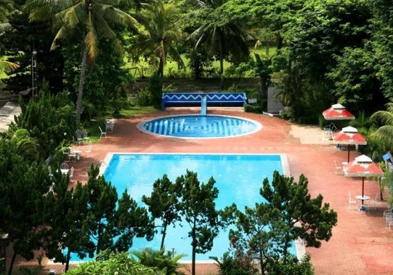 בית מלון כפרי Sahid Bandar Lampung