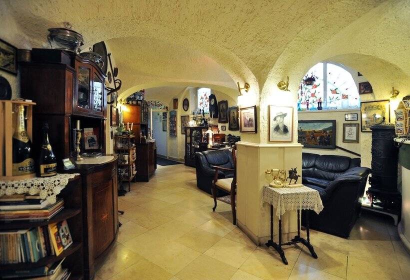 Отель Senator Ház