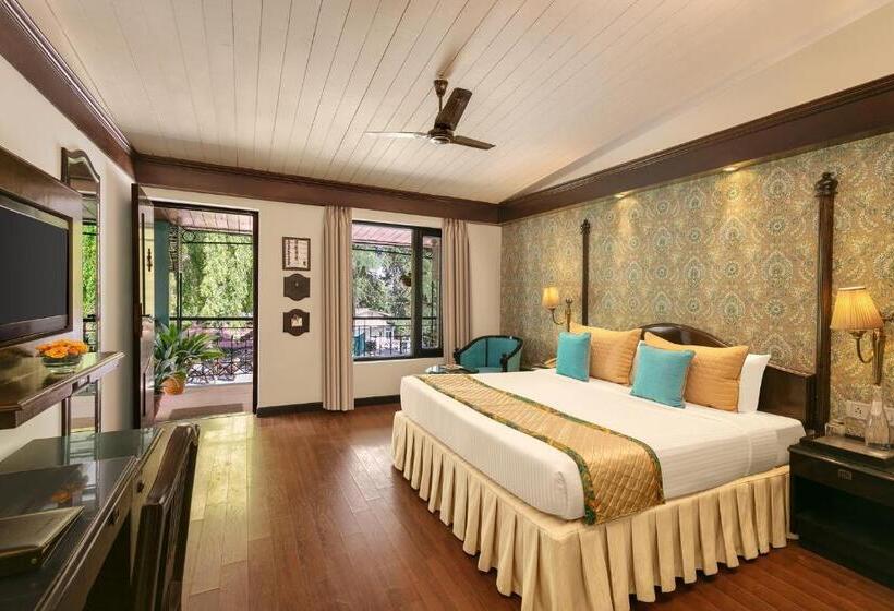 فندق Shervani Hilltop Resort