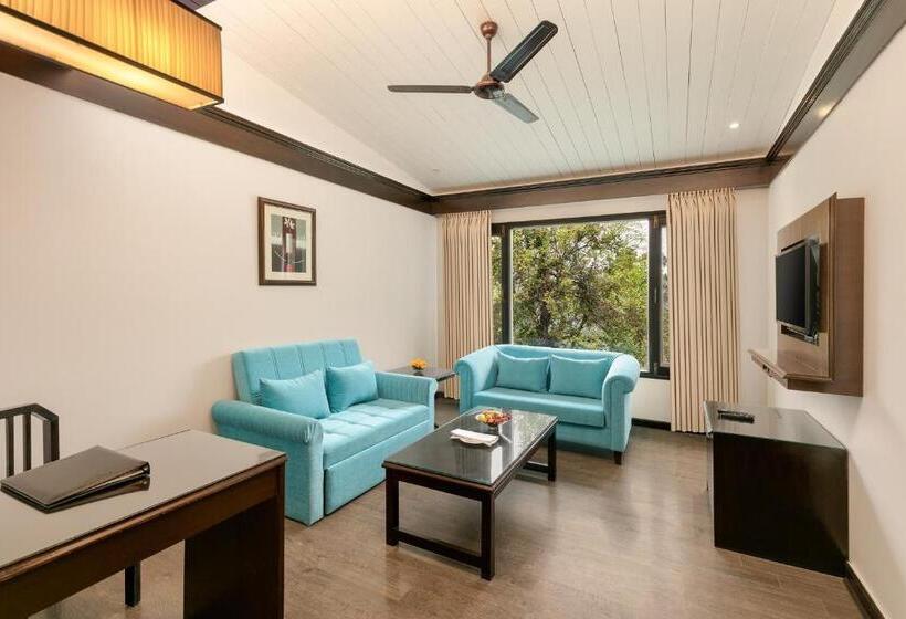 فندق Shervani Hilltop Resort