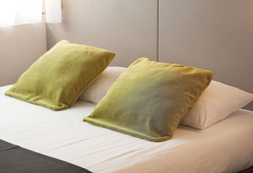 בית מלון כפרי Campanile Evry Est Saint Germain Les Corbeil