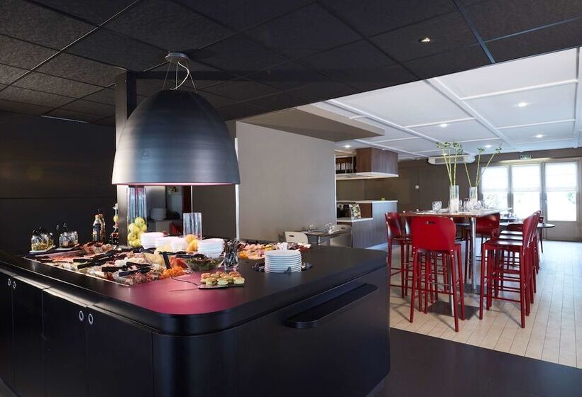 هتل Campanile Hendaye