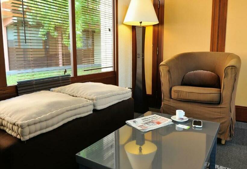 Отель Campanile La Rochelle Nord   Puilboreau Chagnolet