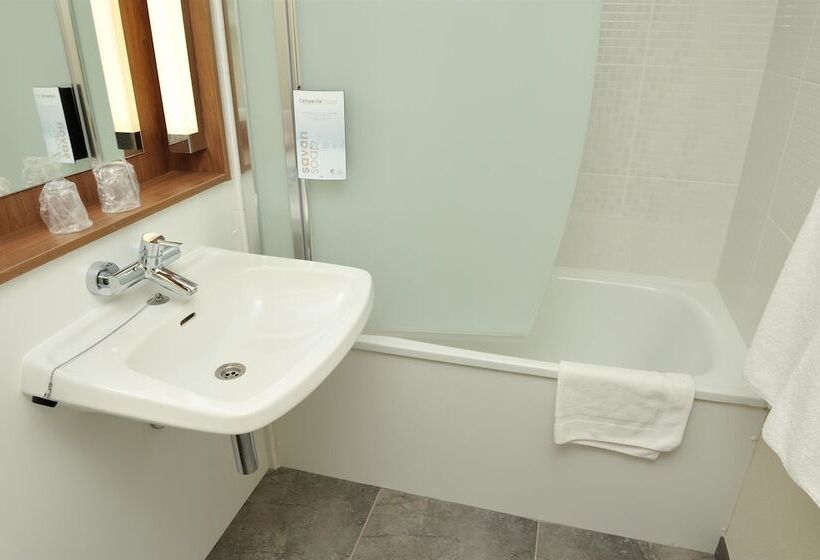 ホテル Campanile Lorient  Lanester