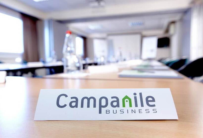 בית מלון כפרי Campanile Paris Ouest Chaville