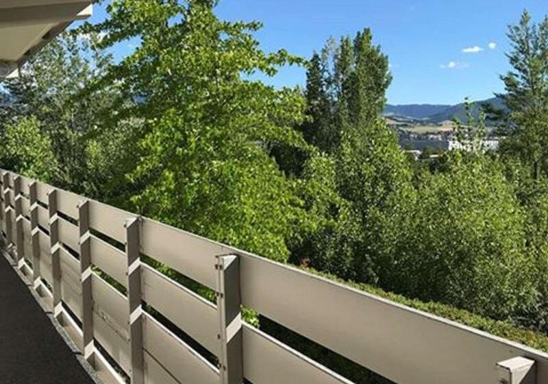 ホテル Campanile Saint Etienne Est  Saint Chamond