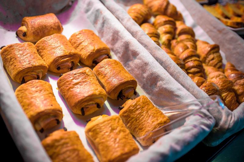 בית מלון כפרי Campanile Toulouse Sesquieres