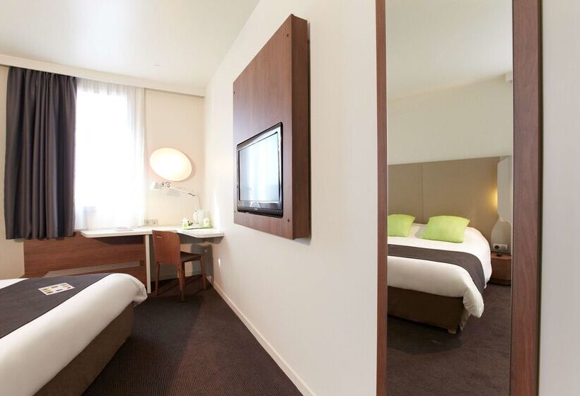 בית מלון כפרי Campanile Valenciennes   Petite Forêt