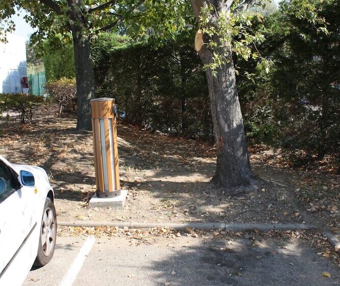 בית מלון כפרי Ibis Lyon Sud Chasse Sur Rhone