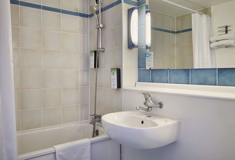 هتل Kyriad Direct Strasbourg Ouest  Zénith