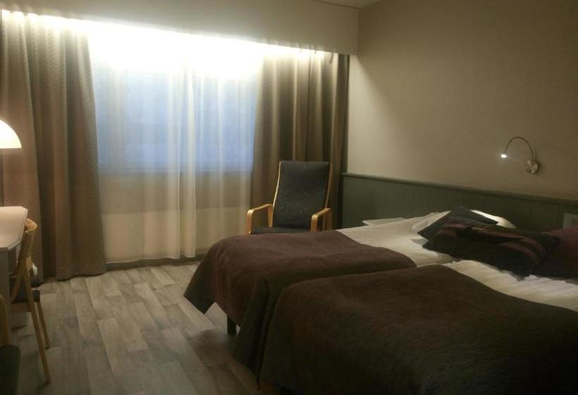 ホテル Li Kivitippu