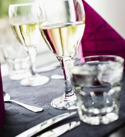 ホテル Li Kivitippu