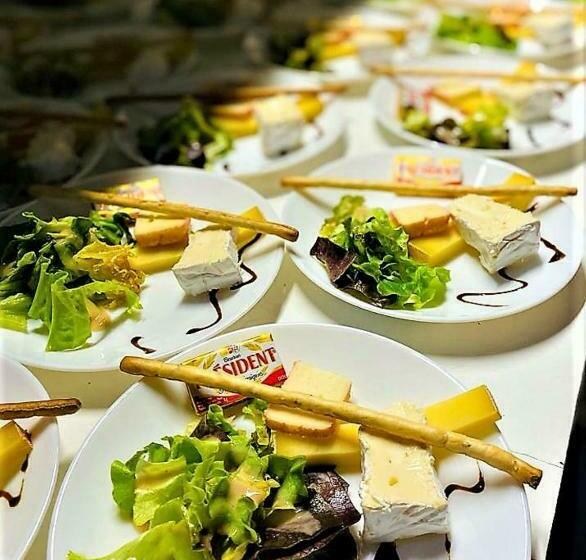 ホテル Restaurant Kyriad de Péronne