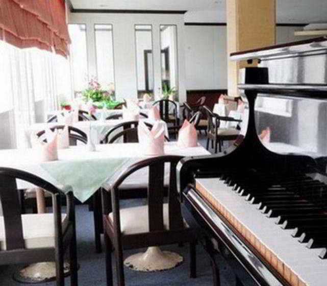 Pathumrat Hotel