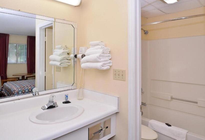 ホテル Americas Best Value Inn Edenton