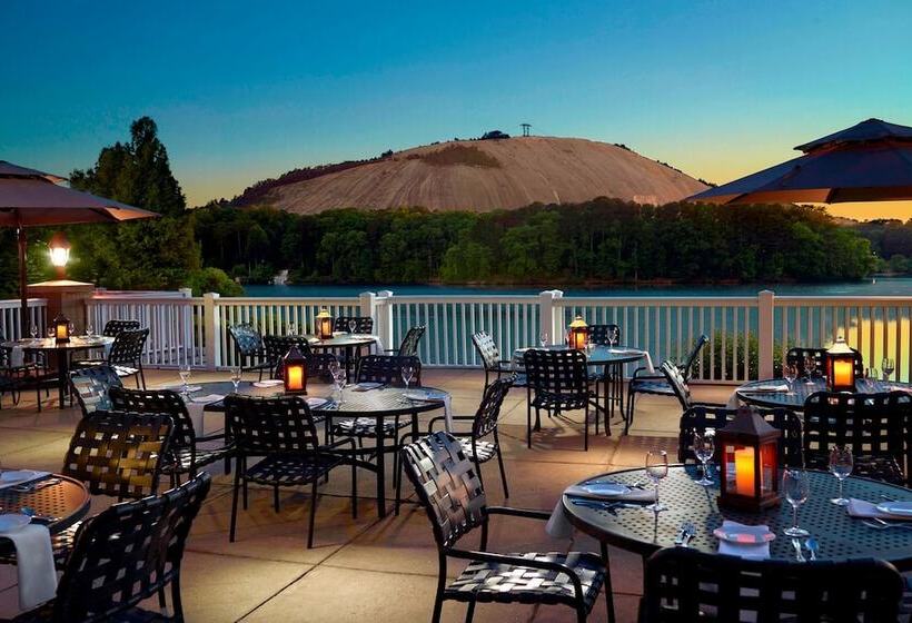 ホテル Atlanta Evergreen Lakeside Resort