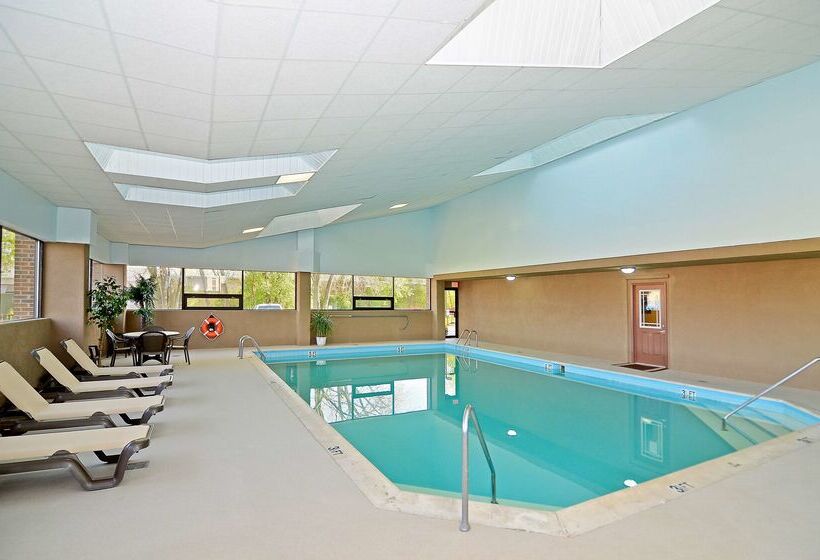 酒店 Americinn By Wyndham Woodstock Il