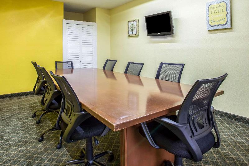 فندق Clarion Inn & Suites Aiken South