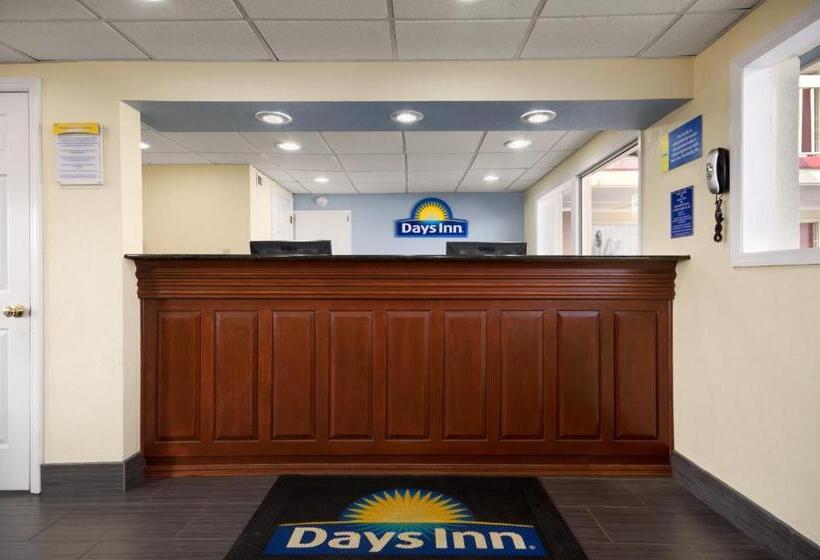 هتل Days Inn By Wyndham Jacksonville Nc