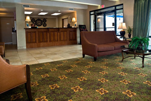 فندق Gateway Inn & Suites