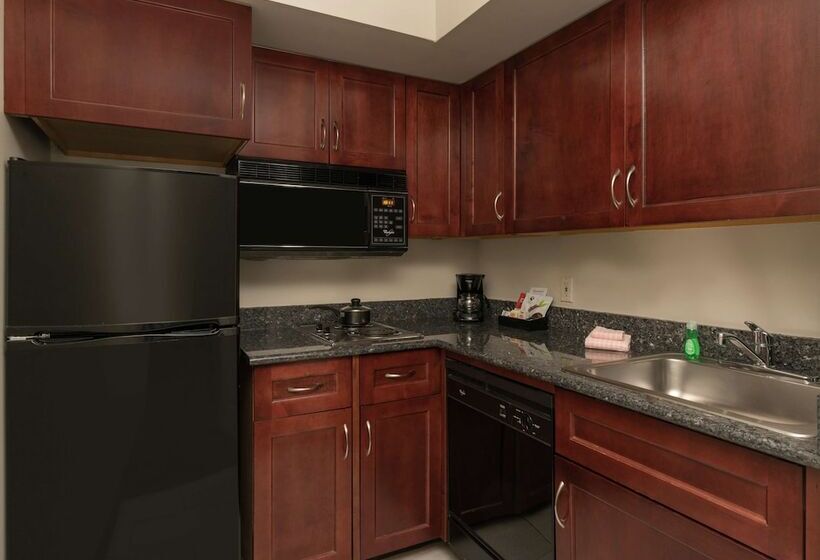 هتل Homewood Suites By Hilton Chicago  Schaumburg