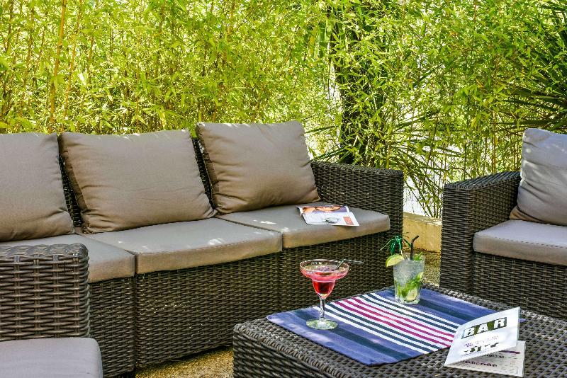 هتل Hôtel Littéraire Jules Verne, BW Signature Collection