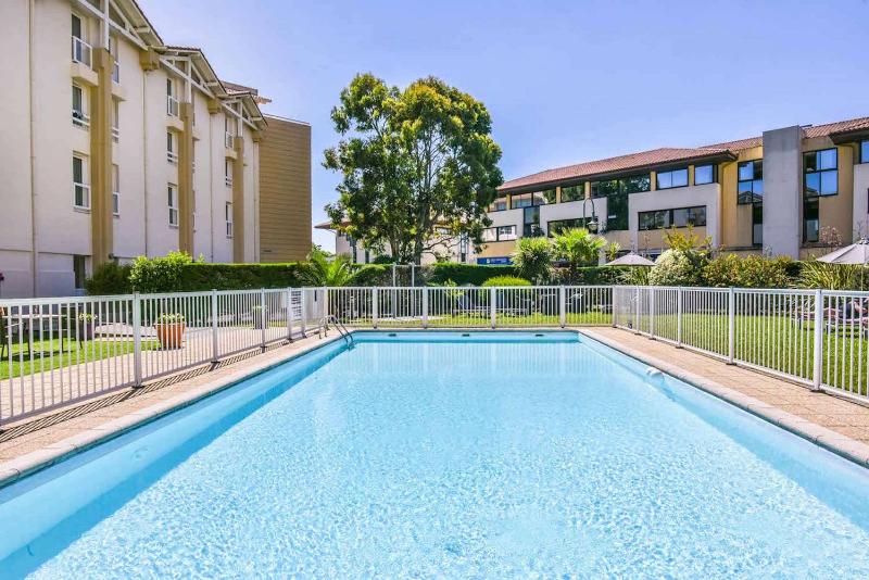 هتل Hôtel Littéraire Jules Verne, BW Signature Collection