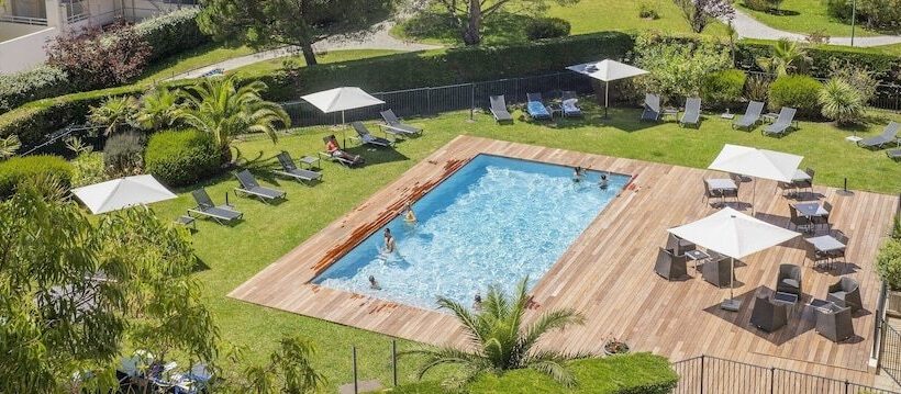 هتل Hôtel Littéraire Jules Verne, BW Signature Collection