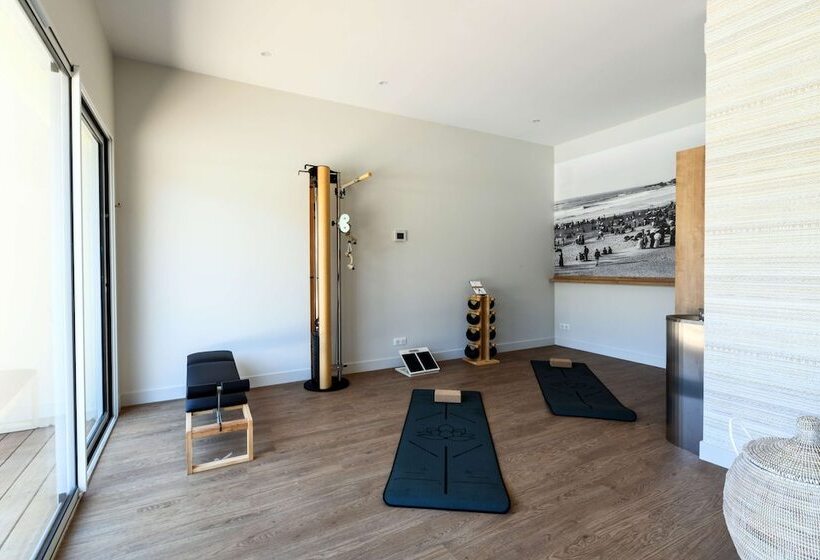 هتل Hôtel Littéraire Jules Verne, BW Signature Collection