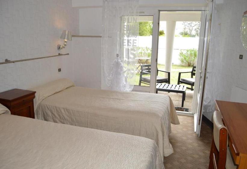 ホテル Hôtel Saint Pierre